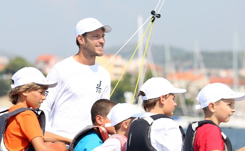 Zlatni olimpijci Fantela i Marenić družili se sa šibenskom djecom povodom dana jedrenja. Photo: Duško Jaramaz/PIXSELL Zlatni olimpijci Fantela i Marenić družili se sa šibenskom djecom povodom dana jedrenja. Photo: Duško Jaramaz/PIXSELL