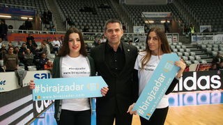 Košarkaši i navijači KK Zadar podržali akciju #birajzadar Košarkaši i navijači KK Zadar podržali akciju #birajzadar