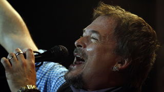 Zadar, 070510 
Koncert Zlatana Stipisica Gibonnija u kosarkaskoj dvorani Kresimira Cosica u Zadru.
Foto: Jure Miskovic / CROPIX