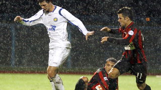 Cakovec, 200809.
Na gradskom stadionu Cakovec igra se prvenstvena utakmica T-com Prve HNL izmedju NK Medjimurje i NK Zadar.
Na fotografiji: Matej Jonjic iz Zadra i Marijan Vuka i Adnan Aganovic iz Medjimurja.
Foto: Andrej Svoger / Cropix