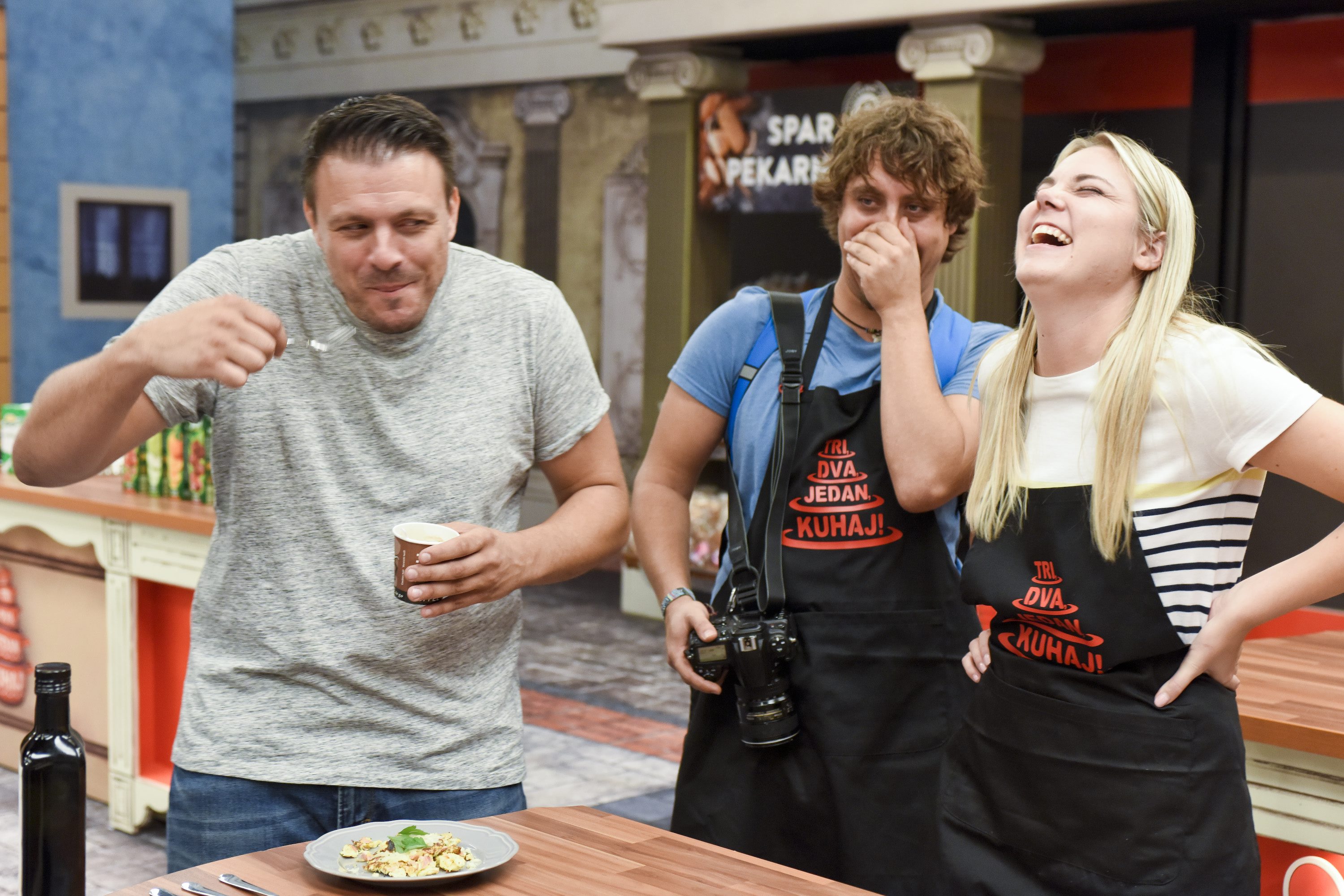 321 kuhaj, Mate Janković, Iva Tušak, osmijeh, jelo, hrana, tri,dva,jedan kuhaj 321 kuhaj, Mate Janković, Iva Tušak, osmijeh, jelo, hrana, tri,dva,jedan kuhaj