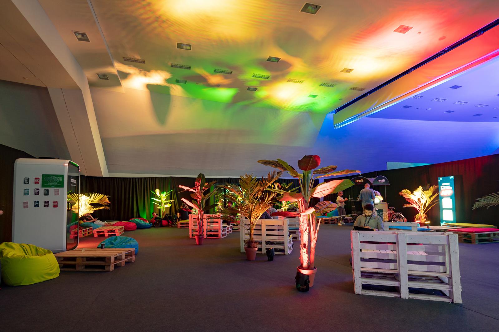 UREĐIVANJE GALERIJE: Međunarodna konferencija Infobip Shift počela na Višnjiku UREĐIVANJE GALERIJE: Međunarodna konferencija Infobip Shift počela na Višnjiku