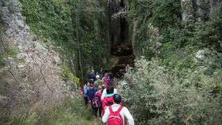 Drugi Planinarski pohod “Hajdemo do Vrane” 2. travnja 2016. Foto: Vinko Pešić