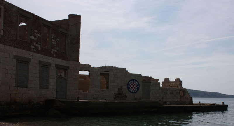 Image 1117675 (auto)