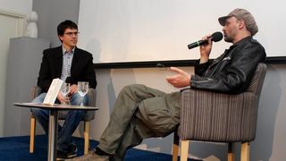 Nekoliko fotografija s književne večeri s Damirom Karakašem. Danas je poznat i priznat hrvatski autor, a nekad je preživljavao na ulicama Pariza svirajući harmoniku…(FOTO: gkzd.hr) Nekoliko fotografija s književne večeri s Damirom Karakašem. Danas je poznat i priznat hrvatski autor, a nekad je preživljavao na ulicama Pariza svirajući harmoniku…(FOTO: gkzd.hr)