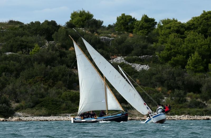 Murter: Po jakoj buri održana je tredicionalna 18. regata Latinsko idro – Murter 2015. Photo: Duško Jaramaz/PIXSELL Murter: Po jakoj buri održana je tredicionalna 18. regata Latinsko idro – Murter 2015. Photo: Duško Jaramaz/PIXSELL