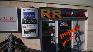 RR moda , Polačišće 9 (foto:Saša Čuka) RR moda , Polačišće 9 (foto:Saša Čuka)