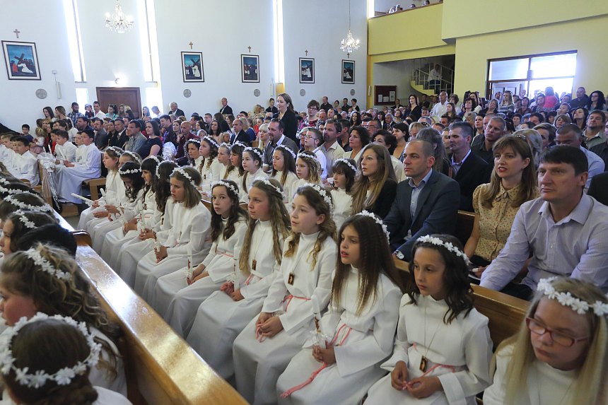 Bibinje: Sakrament Svete potvrde u župnoj crkvi Bibinje: Sakrament Svete potvrde u župnoj crkvi