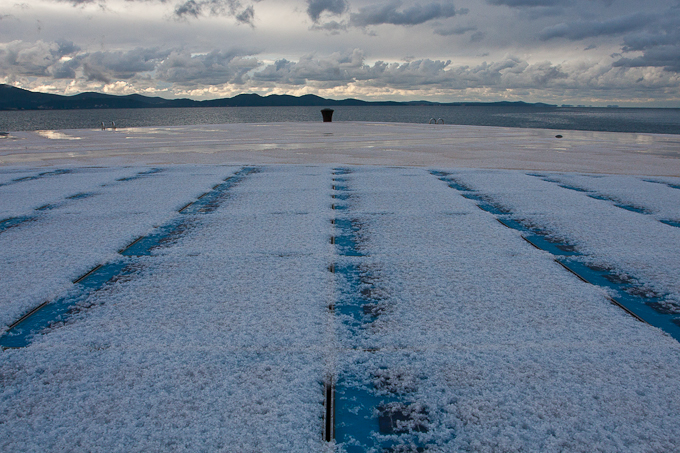 Pozdrav suncu prekriven ledenim pokrivacem 26. studenog 2010, Foto: Leo Banic