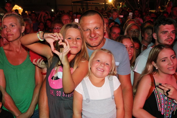 Virska noć 2016: Jelena Rozga i spektakularni vatromet za 25 tisuća fanova. Foto: Virski list