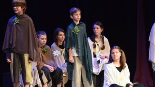 Premijera predstave “U sjeni” udruge “Igrajmo se” Premijera predstave “U sjeni” udruge “Igrajmo se”