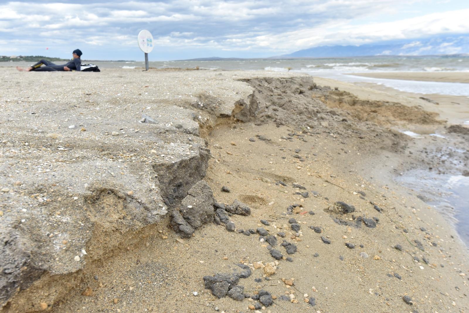 Čuvena ninska plaža Ždrijac teško stradala u poplavi