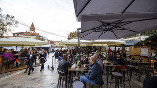Adventske kućice su otvorile vrata, gastro ponuda je bolja i raznovrsnija nego ikad