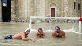 Vaterpolo utakmica na Forumu ispred crkve Sv. Donata, Foto: Filip Brala/PIXSELL