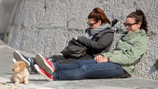 Zadar, 130313.
Zadrani su nakon gotovo tjedan dana kise i ruznog vremena docekali prekrasan suncani dan. Temperatura zraka u 11h iznosila je 13 stupnjeva celzijusa.
Foto: Luka Gerlanc / CROPIX Zadar, 130313.
Zadrani su nakon gotovo tjedan dana kise i ruznog vremena docekali prekrasan suncani dan. Temperatura zraka u 11h iznosila je 13 stupnjeva celzijusa.
Foto: Luka Gerlanc / CROPIX