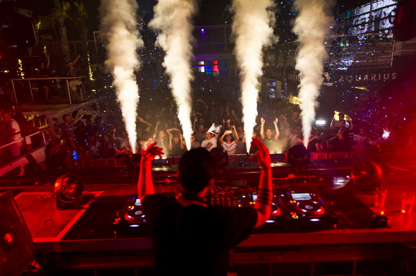 Trećeg dana Blacksheep Festivala u Aquarius klubu na Zrću nastupio je Moti. Foto: Goran Telak