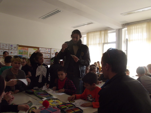 “Beštije” posjetile OŠ Šimuna Kožičića Benje “Beštije” posjetile OŠ Šimuna Kožičića Benje