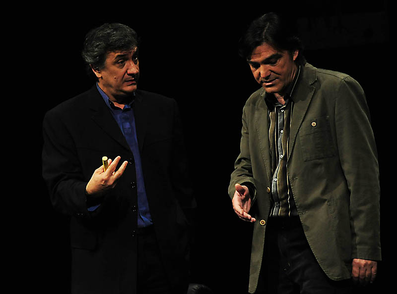 Predstava “Art” u HNK Zadar, foto: Nenad Marčev Predstava “Art” u HNK Zadar, foto: Nenad Marčev