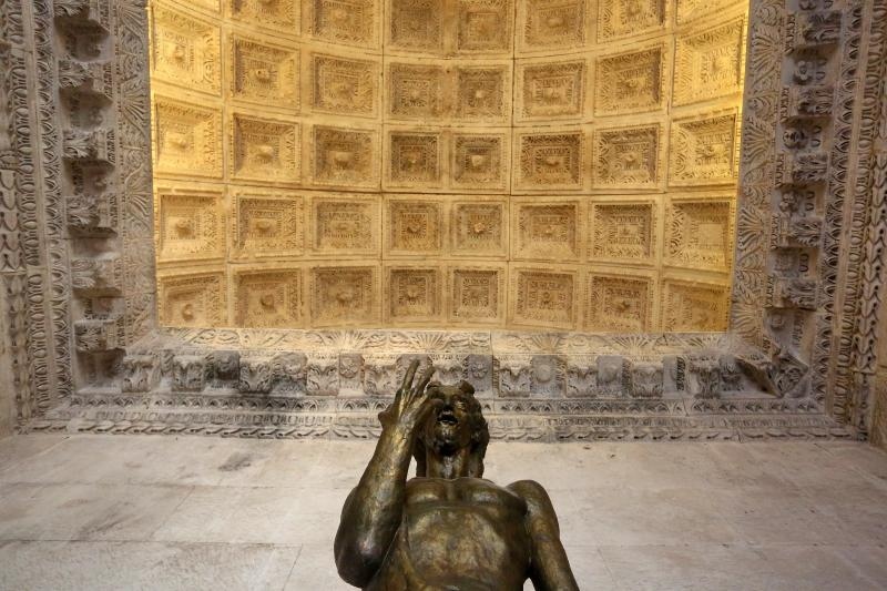 Jupiterov hram posvećen je bogu Jupiteru, glavnom božanstvu starih Rimljana