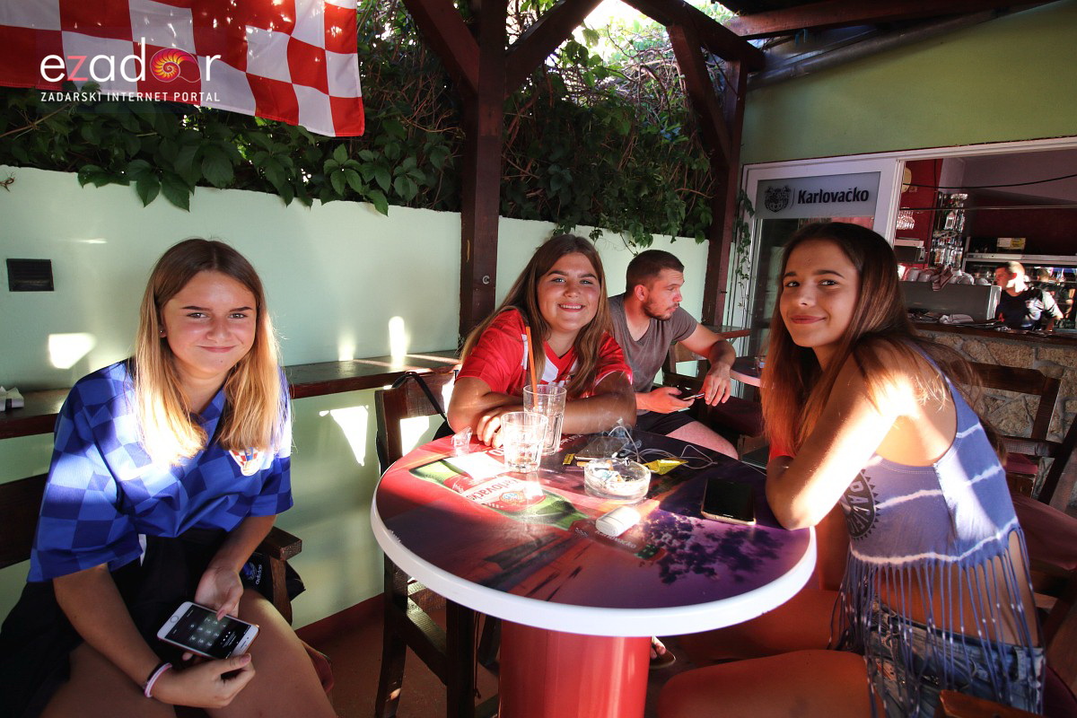 Bibinje: Navijanje za Vatrene i fešta nakon pobjede nad Rusijom