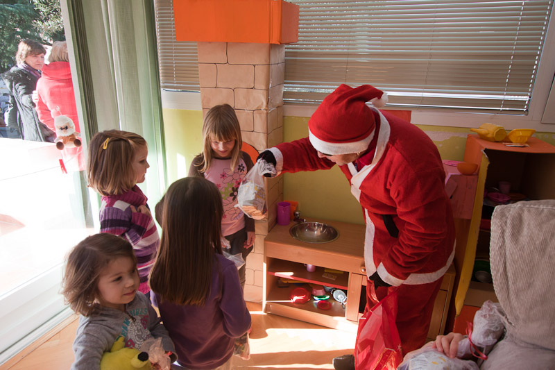 Biograd: Moto Mrazovi Duhovi u posjeti djecjim vrticima, Foto: Franjo Juric Biograd: Moto Mrazovi Duhovi u posjeti djecjim vrticima, Foto: Franjo Juric