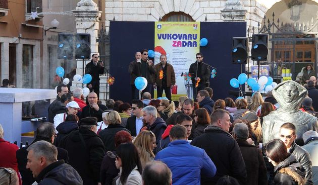 Vukovaru ZaDar na Narodnom trgu, foto: Iva Perinčić