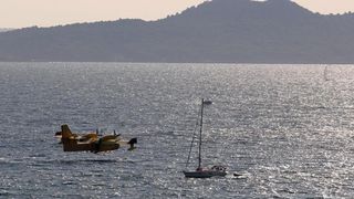 Požar na Plovaniji 11. kolovoza 2013. Foto: Željko Mršić/PIXSELL Požar na Plovaniji 11. kolovoza 2013. Foto: Željko Mršić/PIXSELL