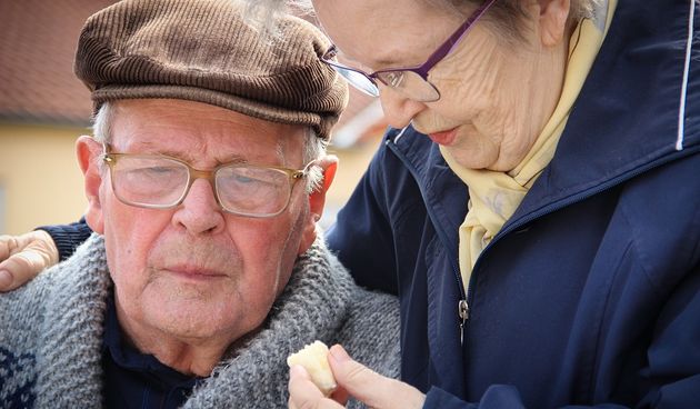 umirovljenici baka djed penzioneri penzija mirovina starci