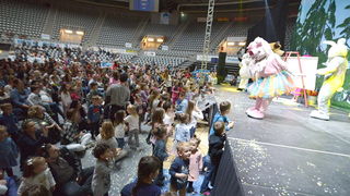 Predstava “Maša i Medvjed” moskovskog Dječjeg kazališta oduševila zadarske mališane Predstava “Maša i Medvjed” moskovskog Dječjeg kazališta oduševila zadarske mališane