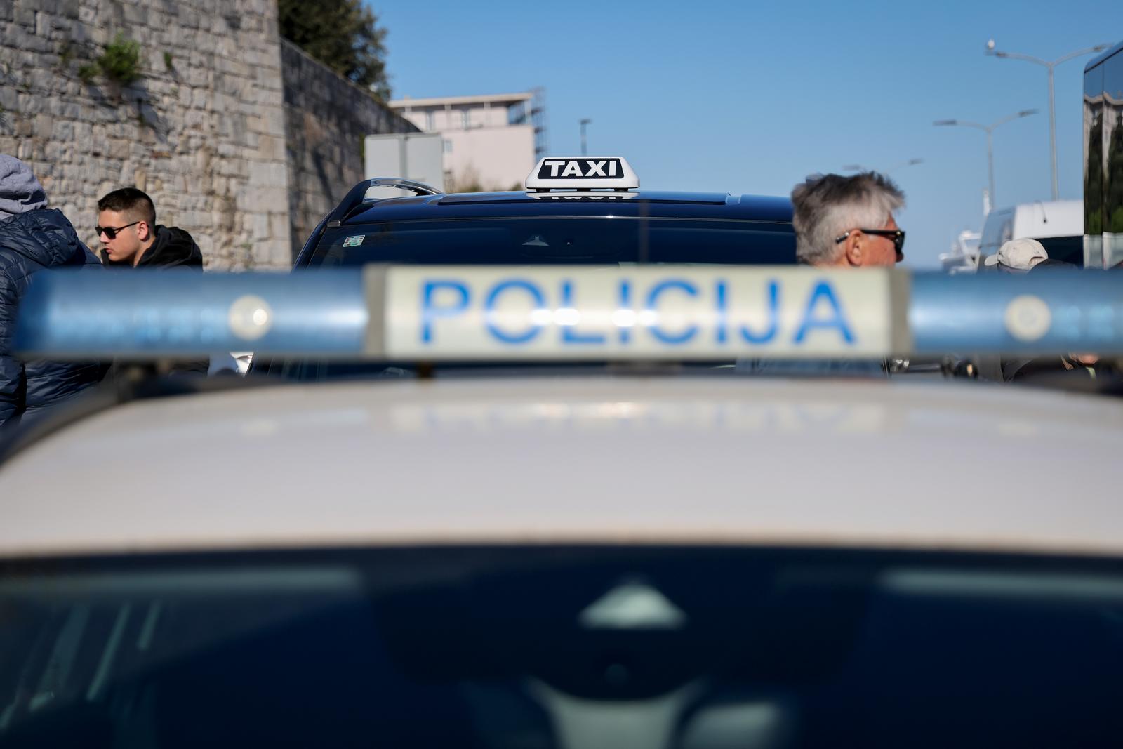Taksisti prosvjeduju u Zadru