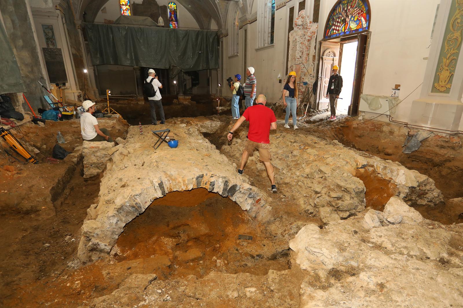 Pogledajte ovo vrijedno arheološko nalazište u Crkvi Presvetog Trojstva