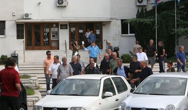 Salonit – blokada (Foto: Vladimir Dugandzic / CROPIX  )