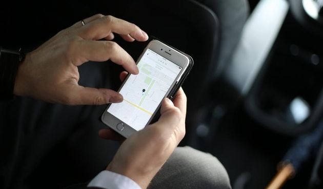 Zagreb – Uber u Zagrebu pokrece uslugu uberX s licenciranim partnerima. Poduzetnik Sasa Cvetojevic, prva osoba koja ce se voziti Uberom. Photo: Petar Glebov/PIXSELL