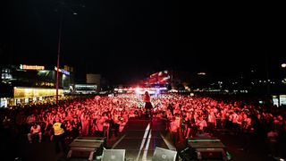 Severina spektakularnim koncertom oduševila 50 tisuća Makedonaca