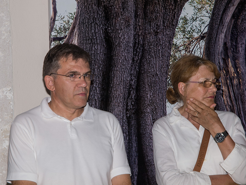 Biograd na moru: Otvorena izložba fotografija “Lunjske masline” Biograd na moru: Otvorena izložba fotografija “Lunjske masline”