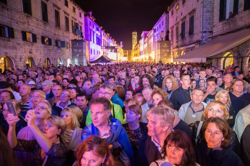 Koncert Bryana Ferryja na Stradunu povodom 100 godina hotela Excelsior.  Photo:Grgo Jelavić/PIXSELL