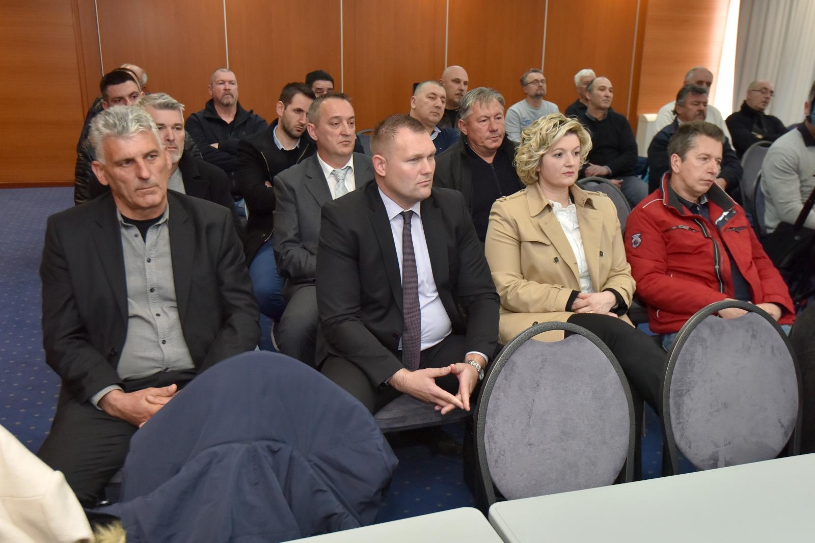 Esih i Hasanbegović predstavili koordinatore zadarske podružnice stranke Neovisni za Hrvatsku