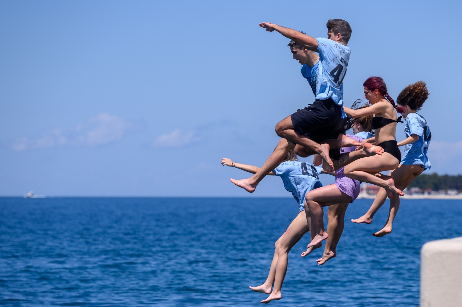 Zadarski maturanti obilježili kraj škole na rivi