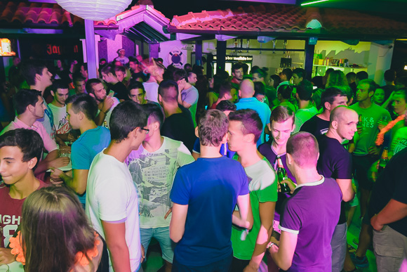 Turanjska fešta u Menfisto baru, 16.7.2015. (foto: Ivan Toman) Turanjska fešta u Menfisto baru, 16.7.2015. (foto: Ivan Toman)