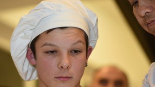 Tuna, Sushi & Wine Festival: Japanski masterchef Nakatsuji održao edukaciju pripreme tradicionalnih japanskih jela Tuna, Sushi & Wine Festival: Japanski masterchef Nakatsuji održao edukaciju pripreme tradicionalnih japanskih jela