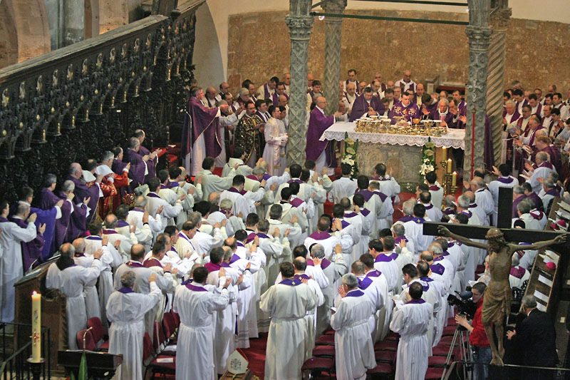 Posljednji ispraćaj nadbiskupa Ivana Prenđe (foto: Marin Gospić)