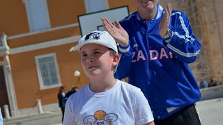 Basket na Forumu: Košarkaške legende protiv mlađih uzrasta KK Zadar Basket na Forumu: Košarkaške legende protiv mlađih uzrasta KK Zadar
