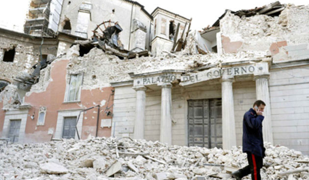 Potres u LAquili (Foto: lastampa.it)