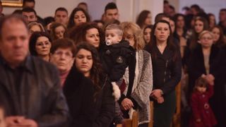 Kistanje: Zadarski nadbiskup Želimir Puljić blagoslovio relikvije sv. Nikole. Foto: Hrvoje Jelavić/PIXSELL Kistanje: Zadarski nadbiskup Želimir Puljić blagoslovio relikvije sv. Nikole. Foto: Hrvoje Jelavić/PIXSELL