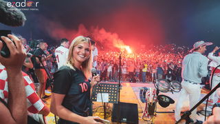 Zadar priredio čudesan doček svojim Vatrenim herojima (1)