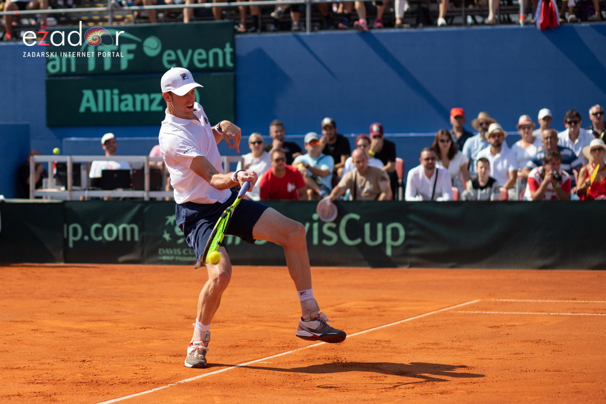 Davis Cup: Vruća navijačka atmosfera u meču Ćilića i Querreya