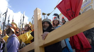 Metkovic, 050410.
Festival zudija, cuvara Kristova groba, u zupi sv. Nikole u Metkovicu.
Jubilarni deseti po redu vodicki festival Zudija Metkovic 2010, ove je godine odrzan u zupi Svetog Nikole na desnoj strani grada Metkovica uz sudjelovanje 24 skupine Metkovic, 050410.
Festival zudija, cuvara Kristova groba, u zupi sv. Nikole u Metkovicu.
Jubilarni deseti po redu vodicki festival Zudija Metkovic 2010, ove je godine odrzan u zupi Svetog Nikole na desnoj strani grada Metkovica uz sudjelovanje 24 skupine