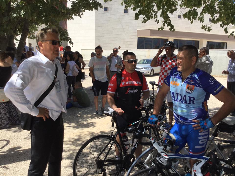 Državni vrh u Kninu pozdravio zadarske motoriste i bicikliste Državni vrh u Kninu pozdravio zadarske motoriste i bicikliste