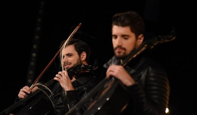 2CELLOS u rovinjskom kazalištu Antonio Gandusio nastavili su snimanje novog spota. Foto: Duško Marušić/PIXSELL