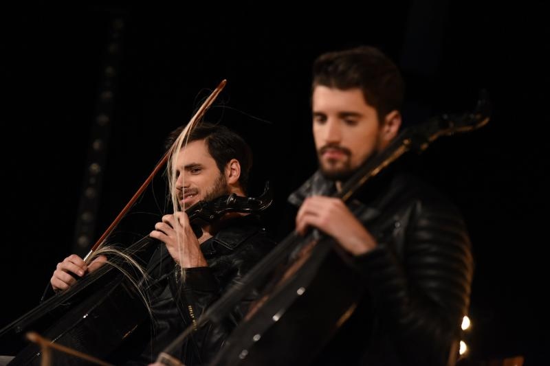 2CELLOS u rovinjskom kazalištu Antonio Gandusio nastavili su snimanje novog spota. Foto: Duško Marušić/PIXSELL